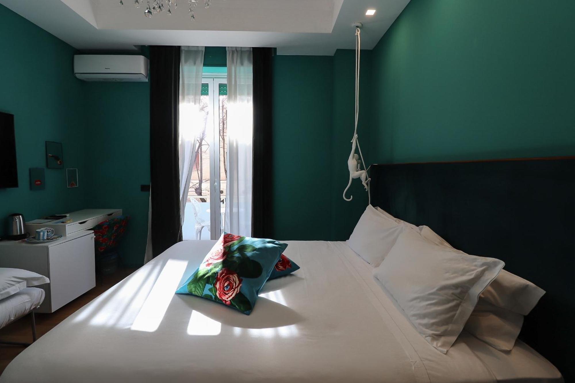 Aron Only Suites Bed And Breakfast Пескара Екстериор снимка